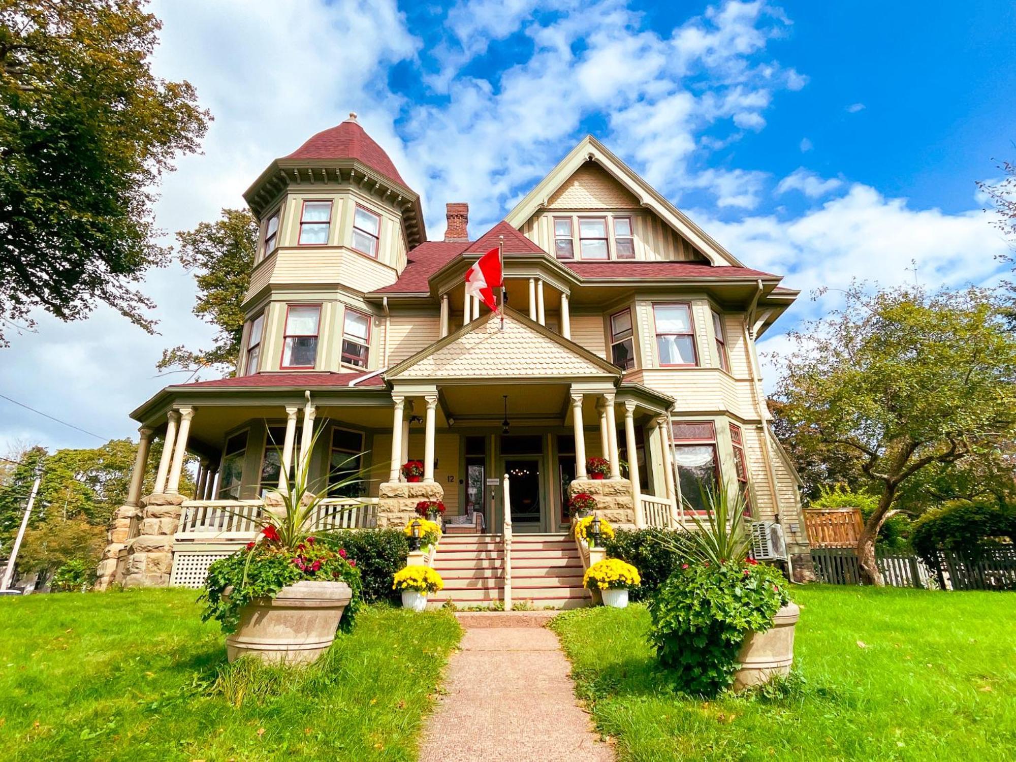 The Eden Hall Inn Charlottetown Exterior foto